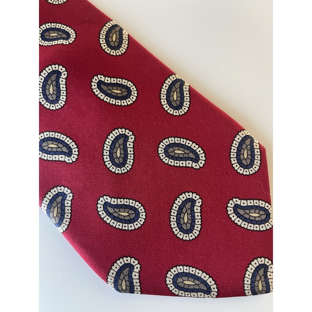 BROOKS BROTHERS RED PAISLEY 100% SILK NECK‎ TIE 58" X 3 3/4" Made USA